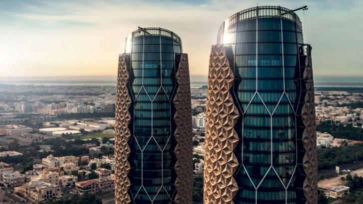 Al Bahr Towers Responsive Facade / Abu Dhabi